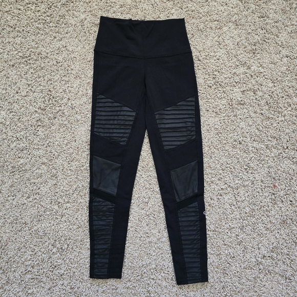 Alo 7/8 High-Waist Moto Legging Black High-Waisted Leggings - XS - Picture 7 of 16